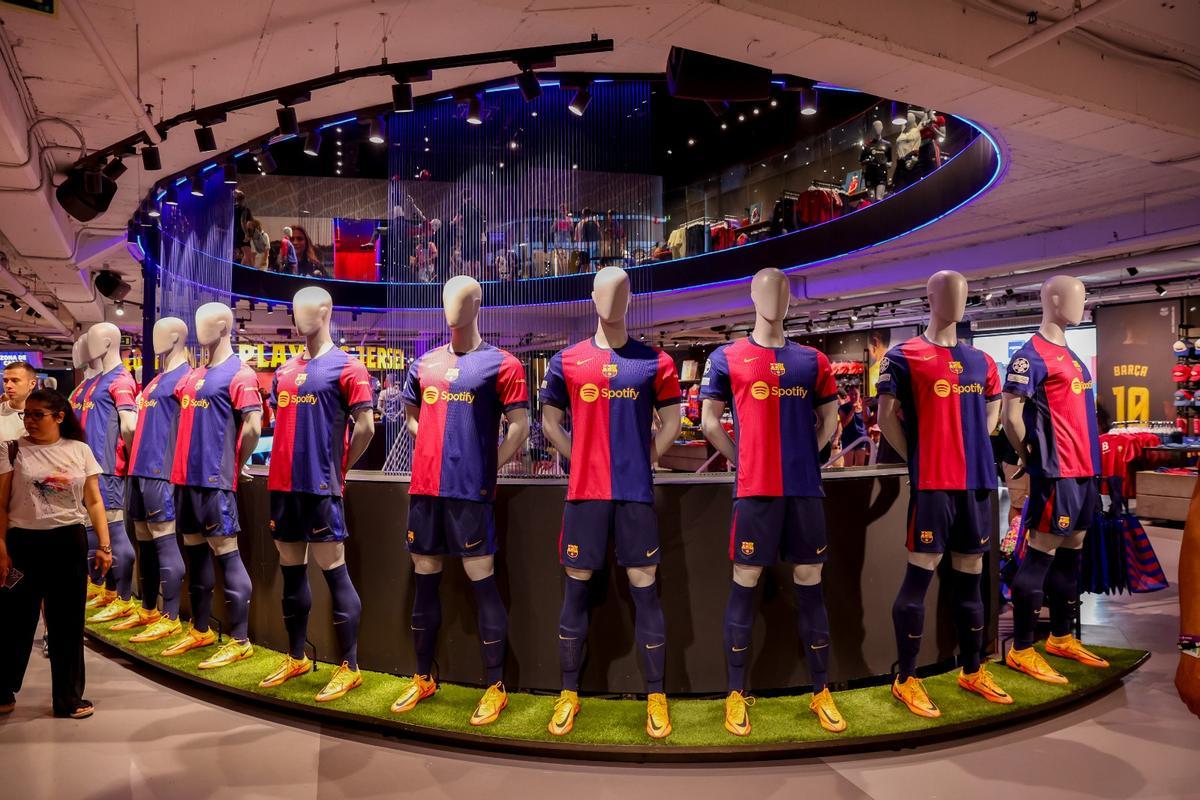 Pasión por Lamine Yamal y la nueva camiseta del Barça Pasión por Lamine Yamal y la nueva camiseta del Barça