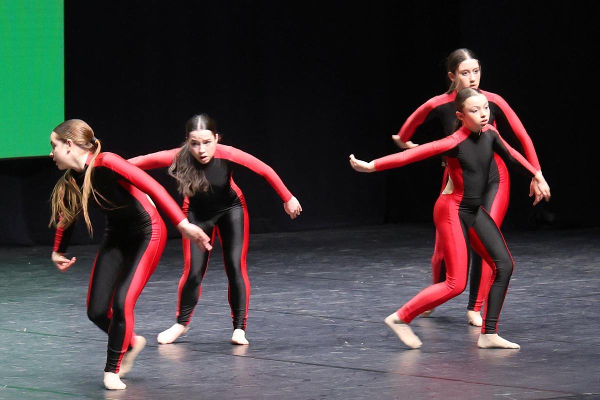 La danza toca el cielo en el Vigo Porté La danza toca el cielo en el Vigo Porté