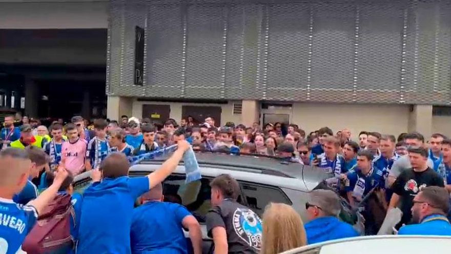 El árbitro del Eibar-Oviedo denuncia golpes violentos de aficionados azules sobre su coche cuando accedía a Ipurua