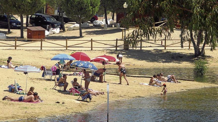 El Ayuntamiento de Mérida culmina la puesta a punto de Proserpina para el baño