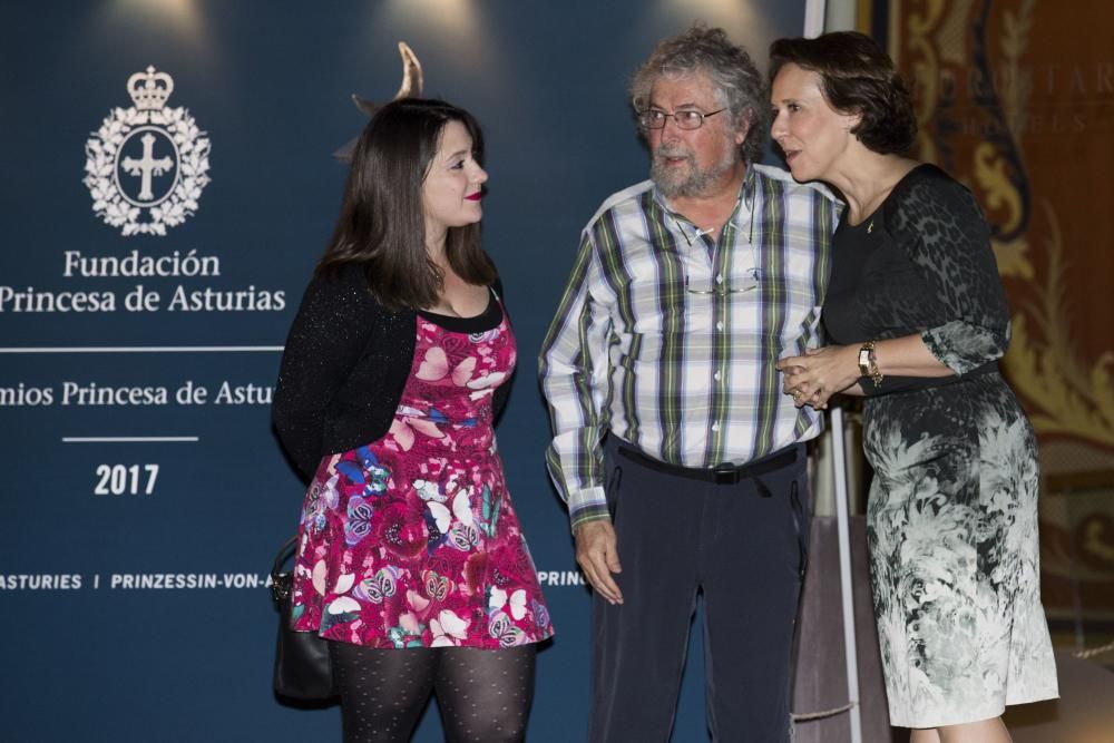 Llegada a Oviedo de Calos Alberto Núñez, Carlos López Puccio y Marcos Mundstock, integrantes de Les Luthiers