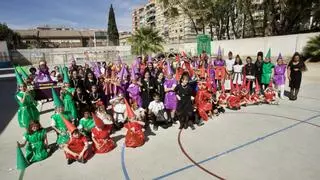 Pequeños cofrades en el Colegio Cristo Rey de Murcia