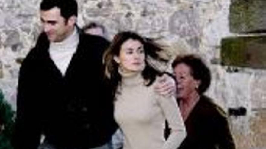 El exmarido de Letizia dice que no está &quot;en venta&quot;