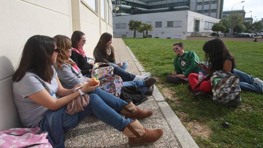 Los estudiantes sacan de las aulas la cultura en primavera