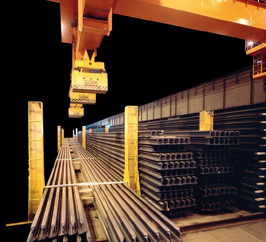 Tren de carril de la factoría de Arcelor en Veriña (Gijón)