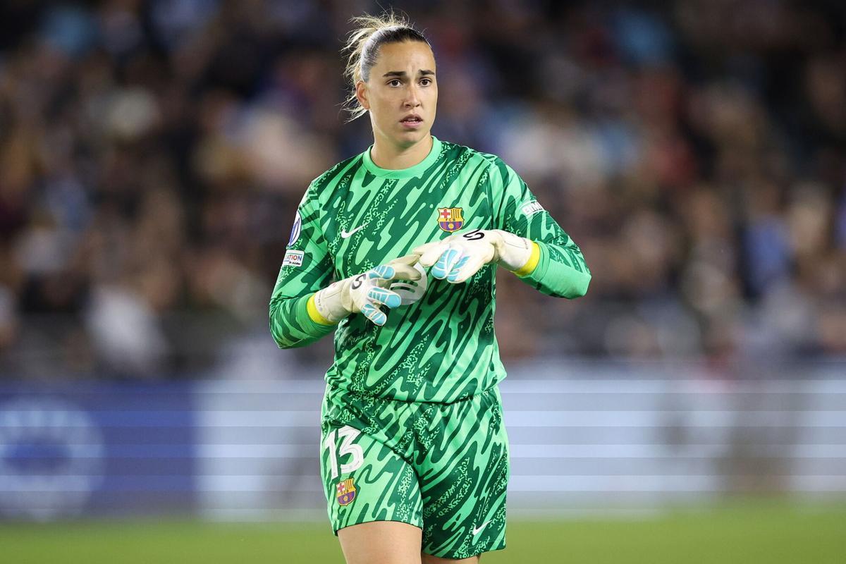 La portera del FC Barcelona, Cata Coll