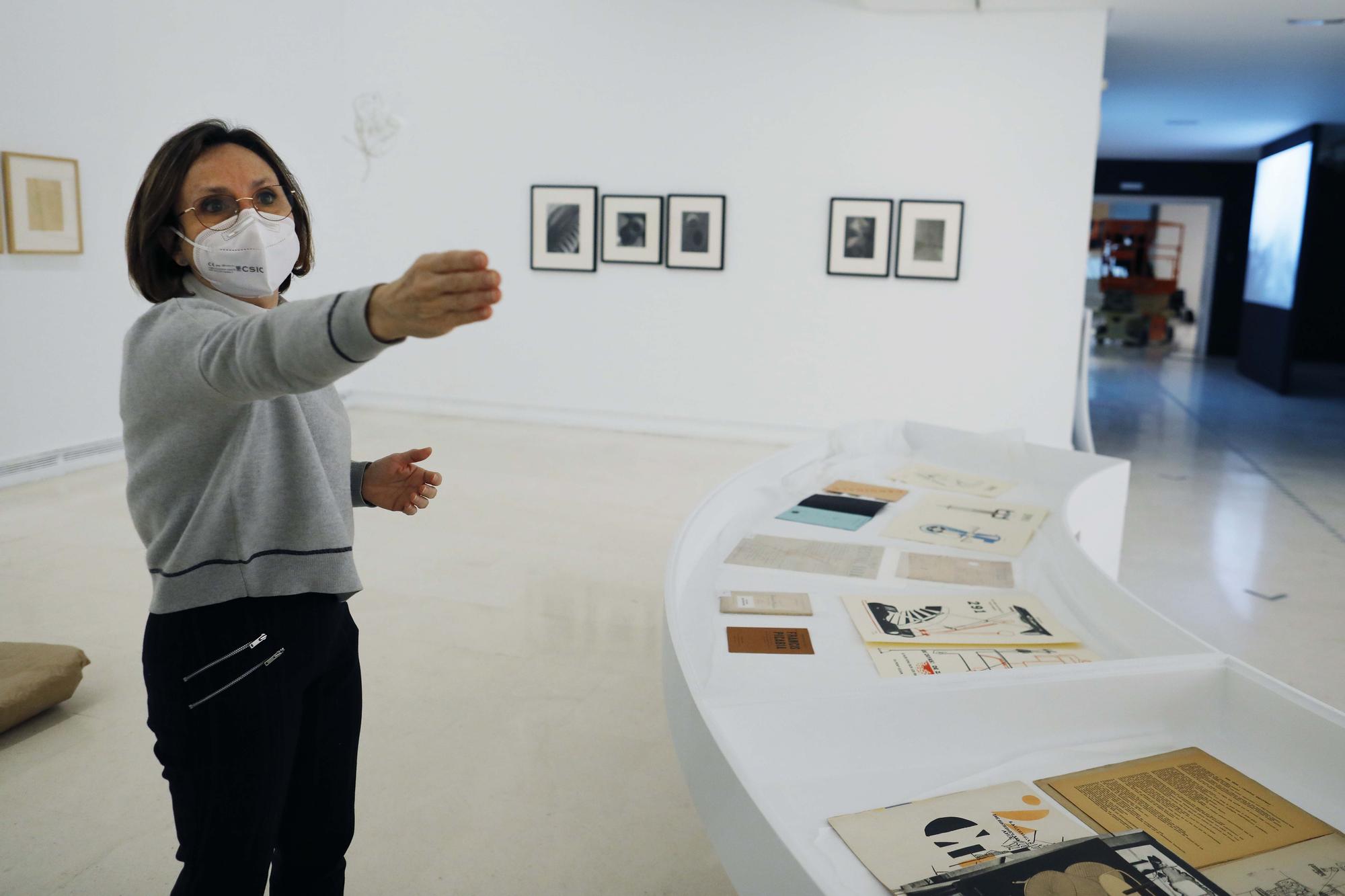 Cómo se monta una exposición. 'Imaginarios Mecánicos' en el IVAM.