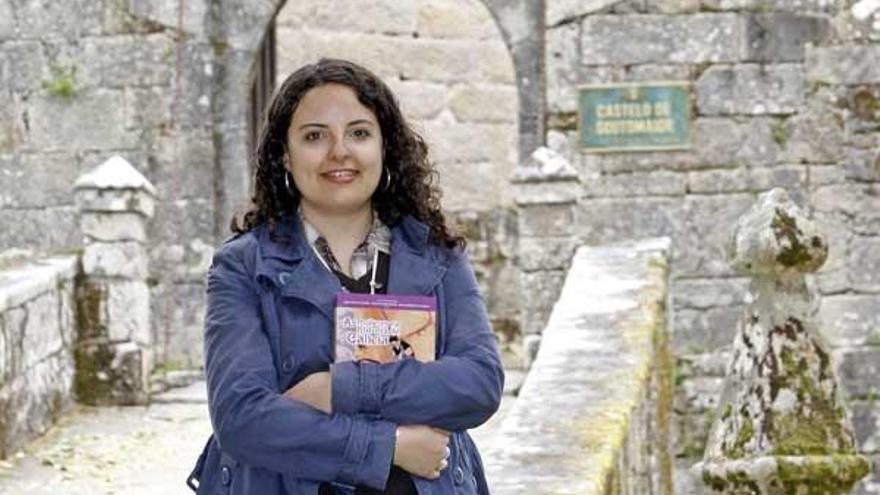 Silvia Cernadas Martínez, en el castillo de Soutomaior. // Marta G. Brea