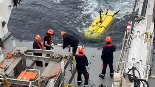 Aumentan a 3.000 los bidones radiactivos localizados por la expedición francesa frente a las costas gallegas