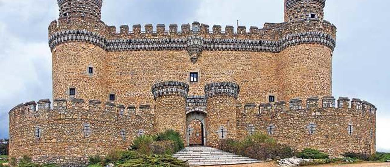 Castillo de Manzanares el Real de estilo Gótico isabelino.