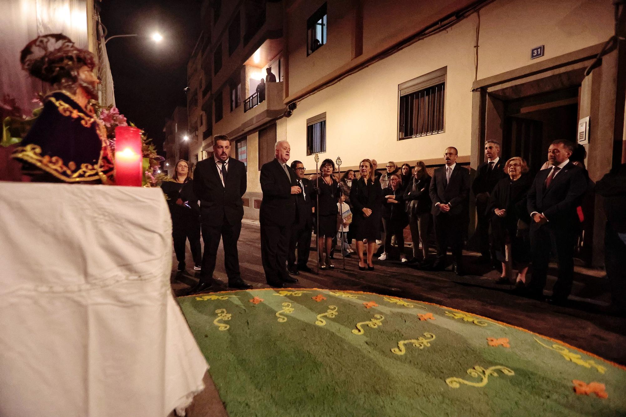 Procesión del Señor de Tribulaciones por el barrio de El Toscal