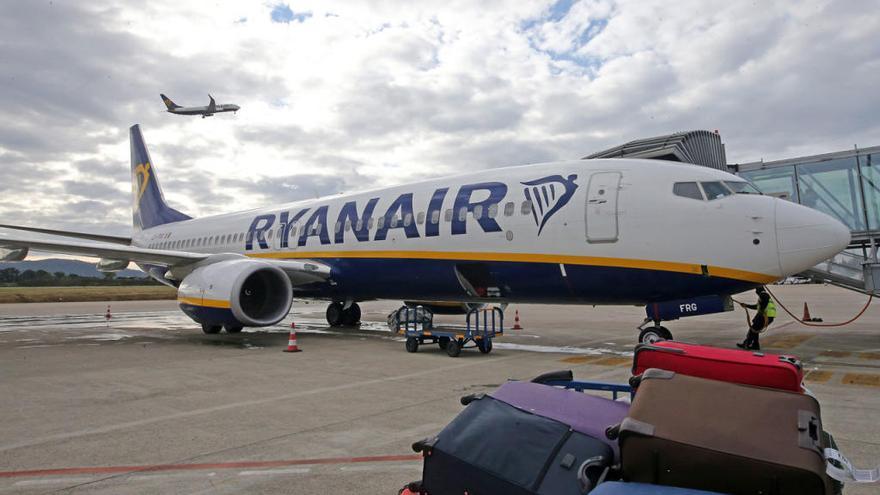 Avión de Ryanair que conecta Vigo con Edimburgo // MG BREA