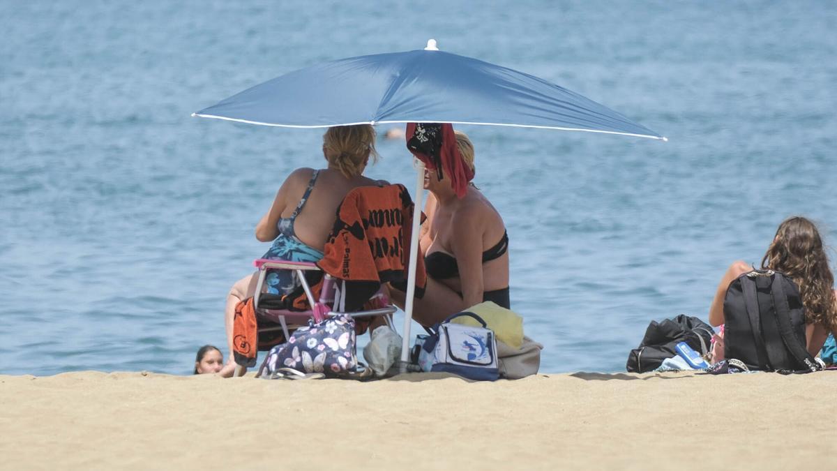 Canarias rebaja a prealerta el episodio de calor en cuatro islas tras bajar las temperaturas