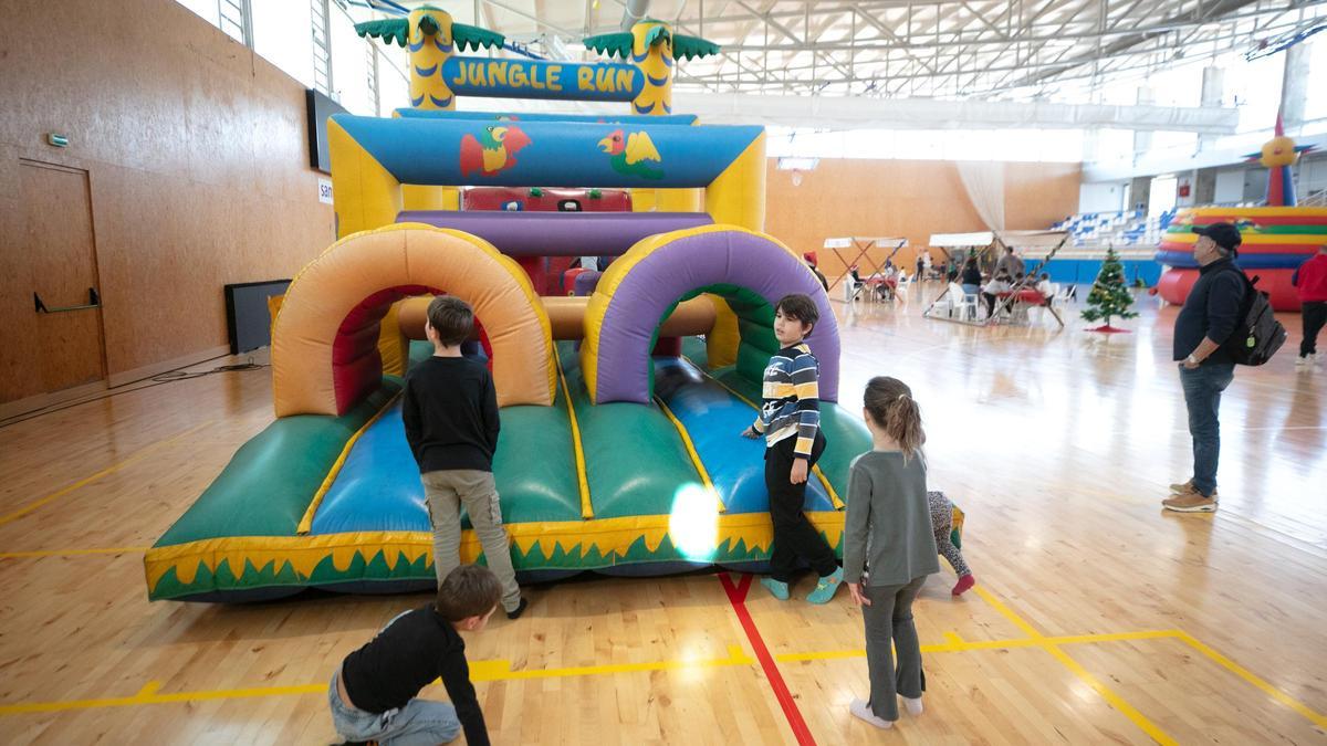Inflables en el Divernadal de Sant Jordi