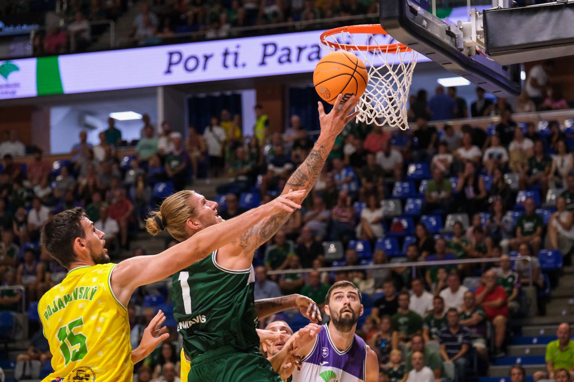 Basketball Champions League: Unicaja CB 91-73 Patrioti Levice