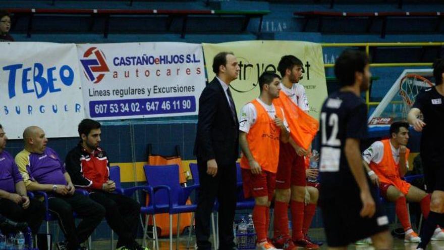 Banquillo zamorano, en el último partido.