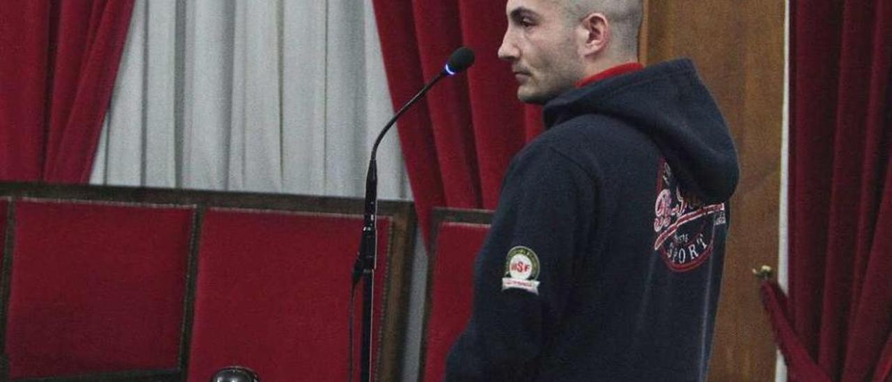 Luis Pérez Rodríguez, durante la celebración del juicio en la Audiencia, en febrero de 2015. // Iñaki Osorio