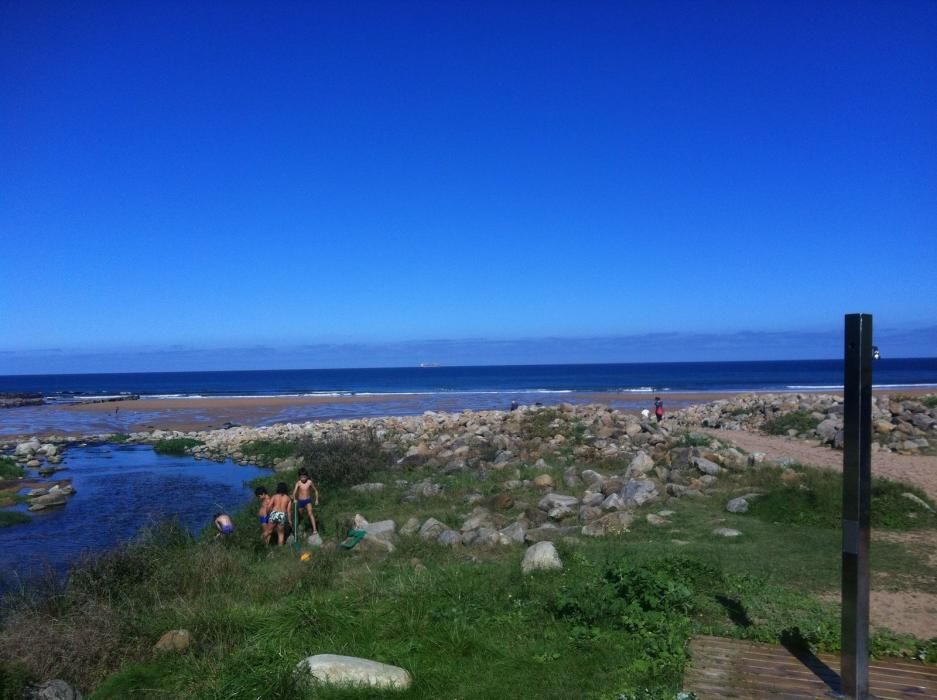 Jornada de playa en Muros del Nalón y Villaviciosa