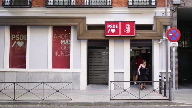 Imatge de la seu del PSOE al carrer de Ferraz de Madrid, en una foto d’arxiu. | BORJA SÁNCHEZ-TRILLO / EFE