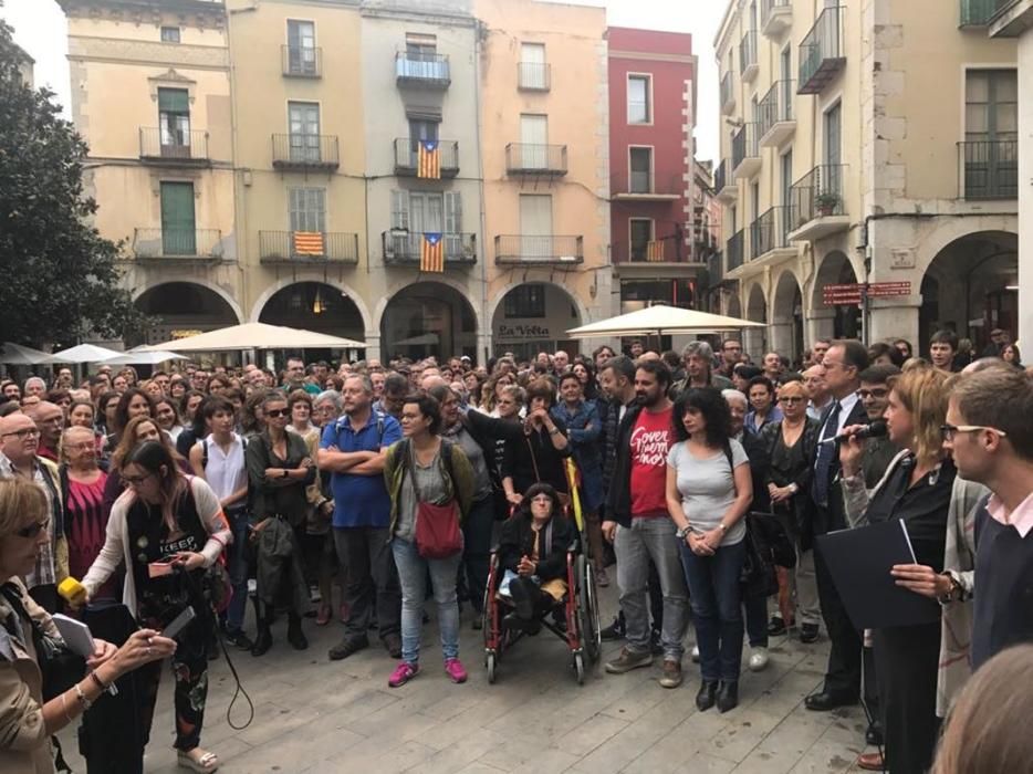 Concentració de rebuig de la violència policial de l'1-O a Figueres