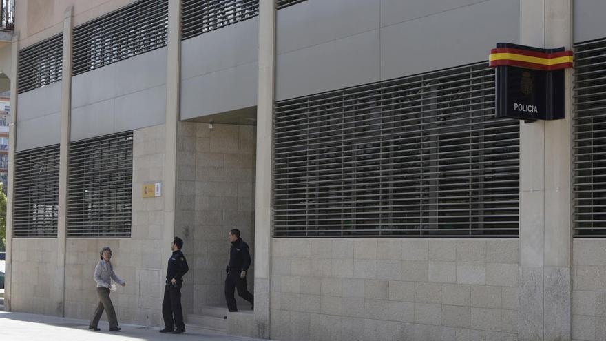 Detenida una adolescente de 16 años en Palma por pegar a su madre con un palo