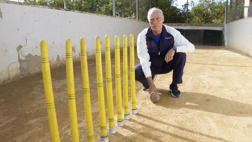 &quot;El futuro de los bolos huertanos es complicado porque necesitamos recuperar carriles y más jugadores&quot;