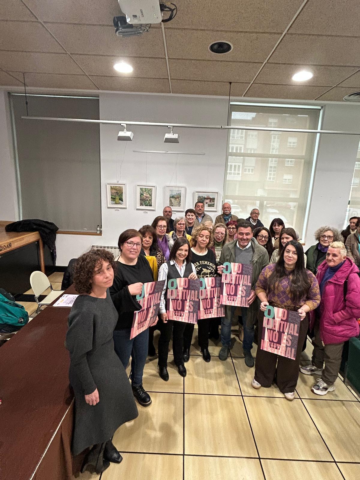 La presentación de los actos, este viernes, en el Cidan de Laviana.