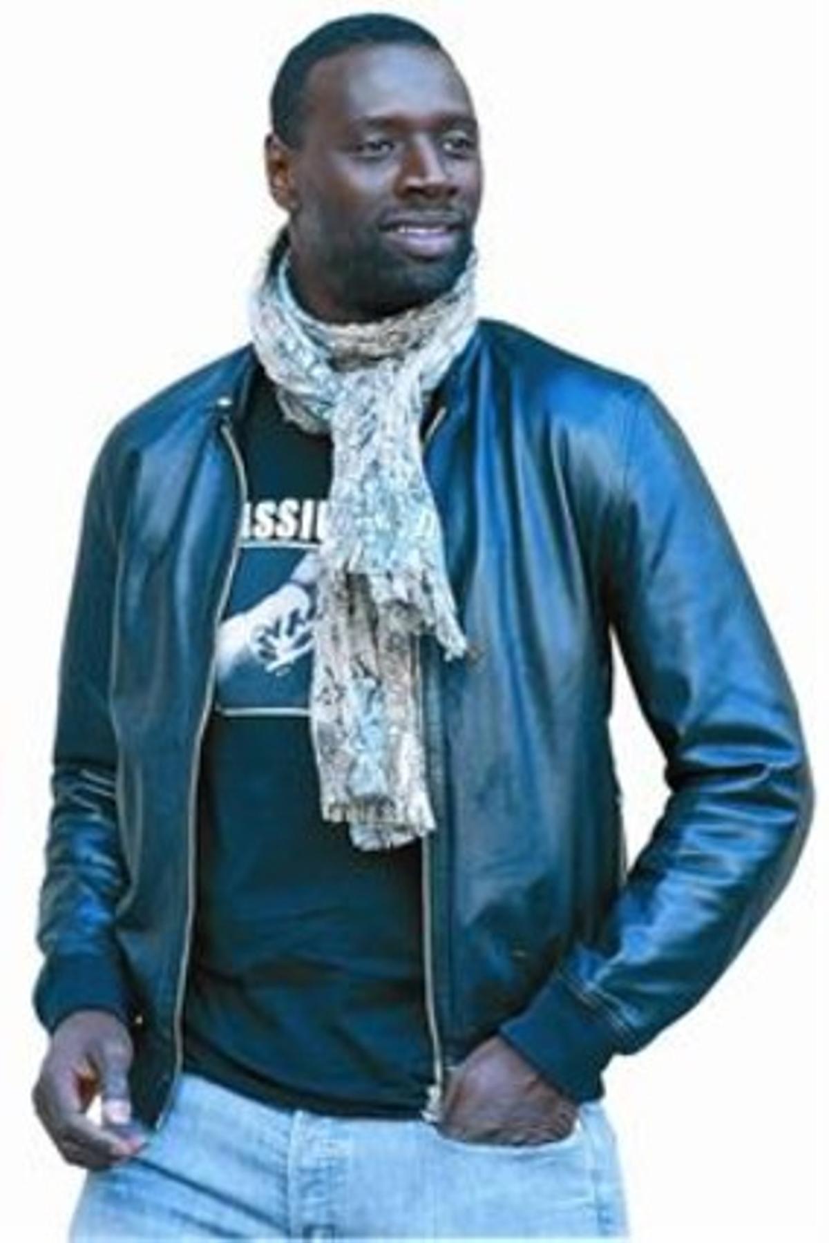 Amb un físic espectacular, l’actor Omar Sy viu un moment de glòria en la seva carrera després d’haver protagonitzat la taquillera ’Intocable’. Amb un físic espectacular, l’actor Omar Sy viu un moment de glòria en la seva carrera després d’haver protagonitzat la taquillera ’Intocable’.
