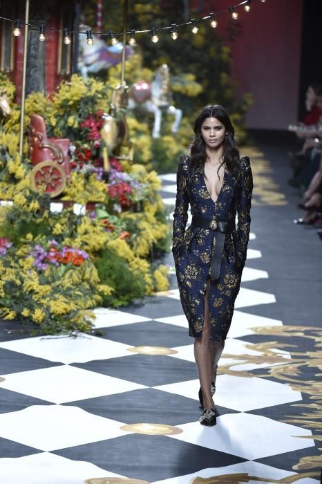 Jorge Vázquez, Otoño-Invierno 2017/2018: vestido entallado