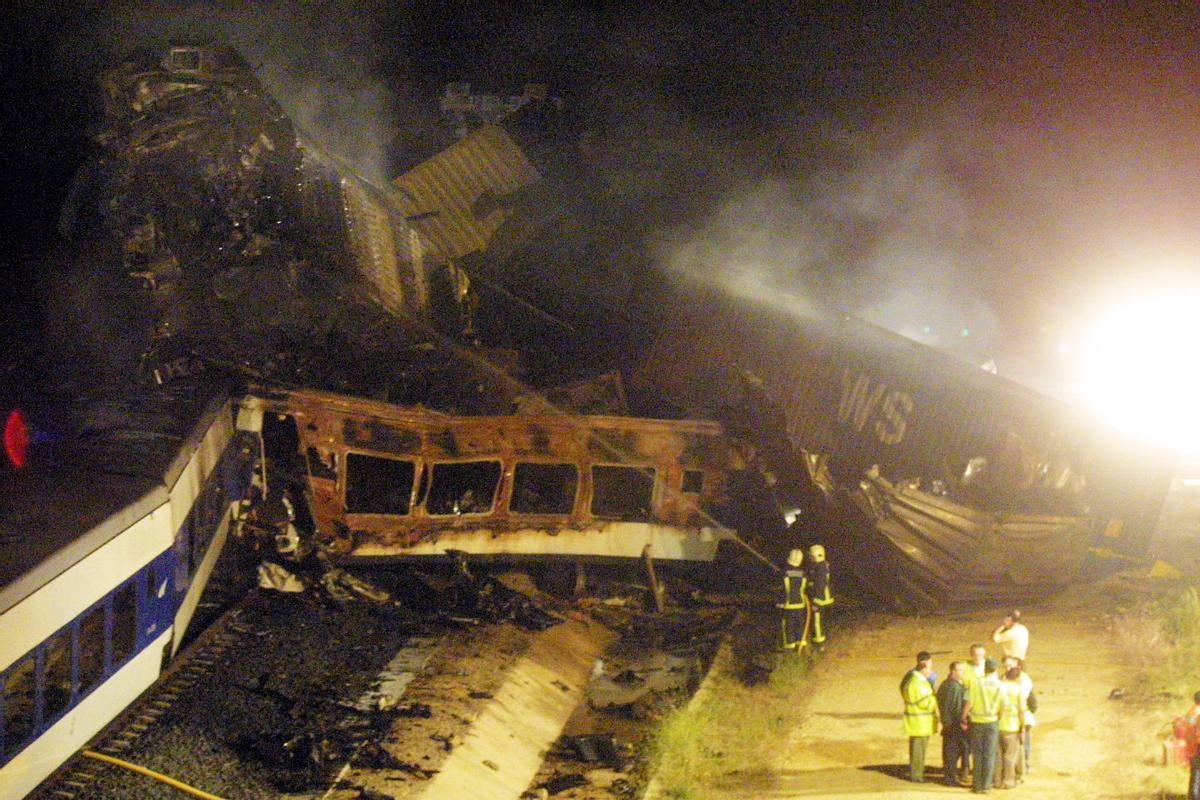 Las imágenes del trágico accidente ferroviario de Chinchilla que salpicó de lleno a la Región de Murcia