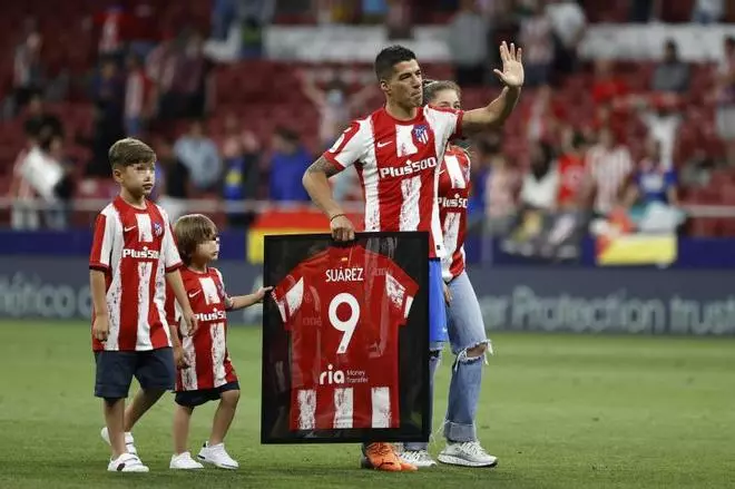 Las mejores imágenes de la despedida de Luis Suárez del Atlético de Madrid