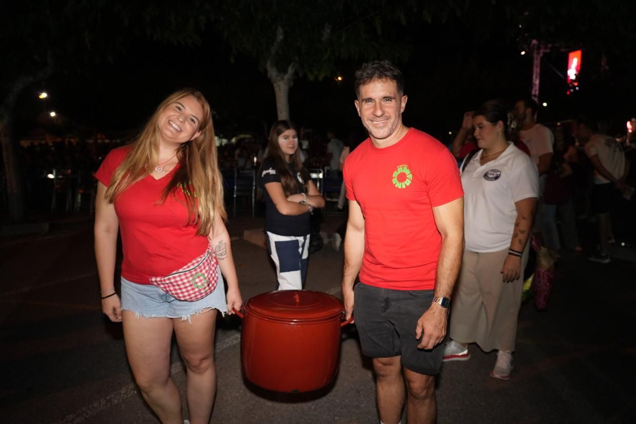 Galería: Les imatges del sopar de tombet de les penyes en les festes de Vila-real