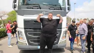 El hombre más fuerte de España es de un pueblo de Castellón: ¡Es capaz de arrastrar dos camiones!