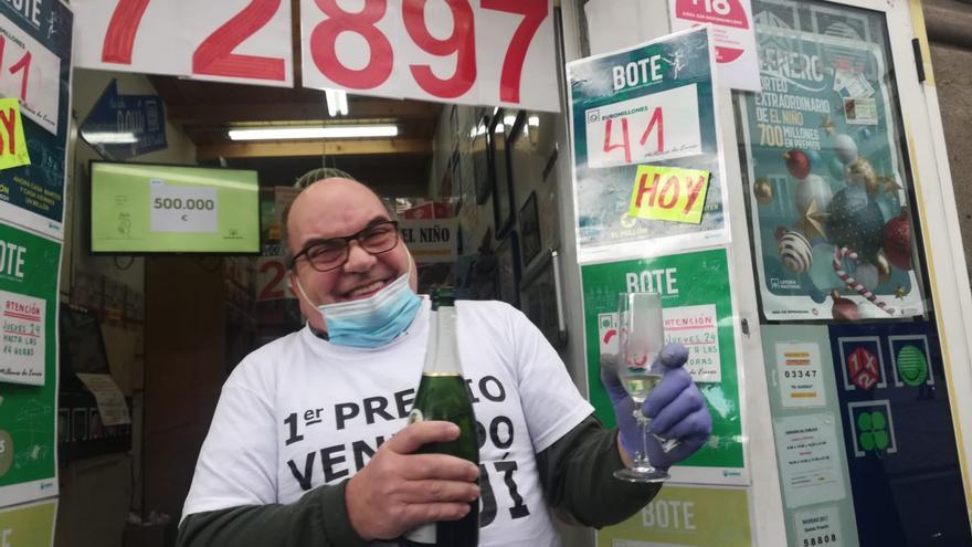 Juan Rodríguez tras vender 'El Gordo' en Vigo: "Doña Manolita se va a quedar atrás a este paso"