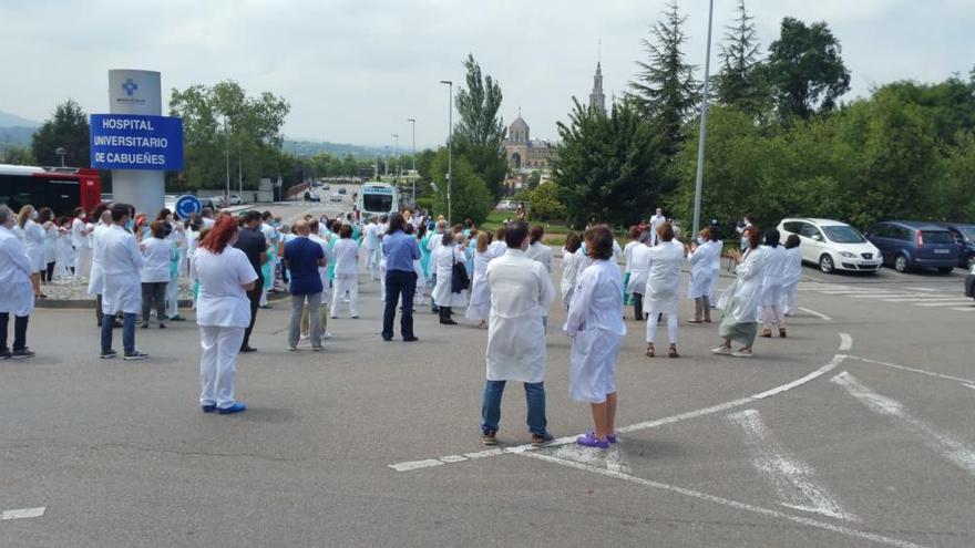 Los sanitarios asturianos agradecen su premio &quot;Princesa&quot;