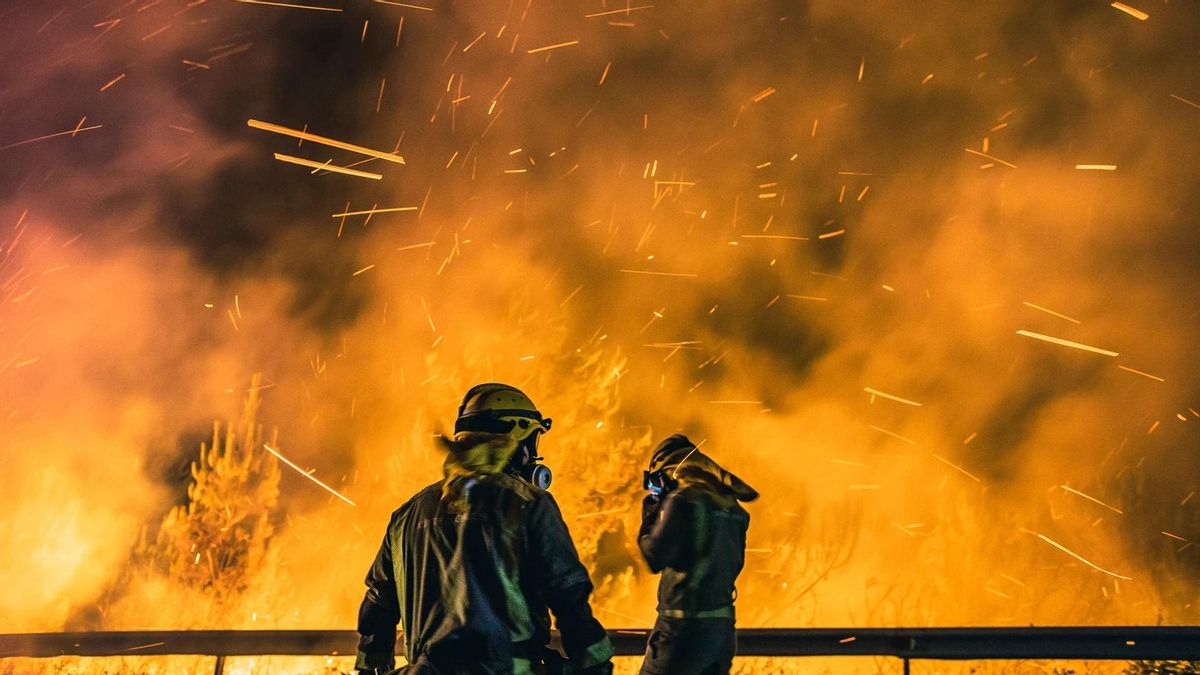 Extinción de un incendio en A Coruña