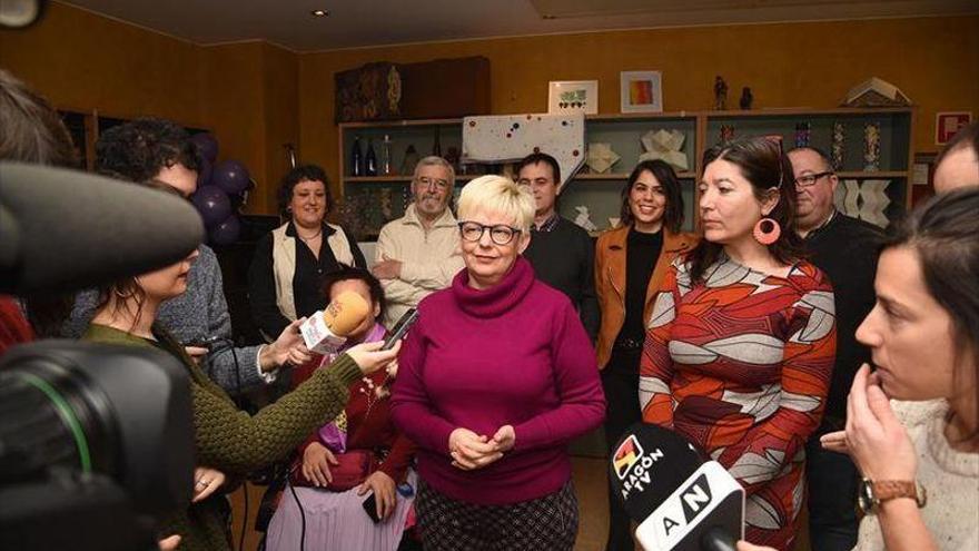 Los críticos de Escartín se rebelan contra su decisión de no participar en las primarias de ZeC