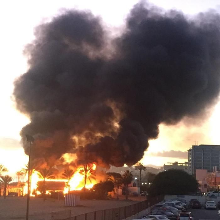 Arde el chiringuito Playa Padre de María BravoEl 12 de febrero, en plena temporada baja, el chiringuito Playa Padre que regenta María Bravo en la playa de El Cable, uno de los más exclusivos de Marbella, fue pasto de las llamas. Una semana después ardía el chiringuito Bounty Beach, en la playa de El Pinillo. La policía detuvo días después a un grupo de menores como autores del segundo incendio.