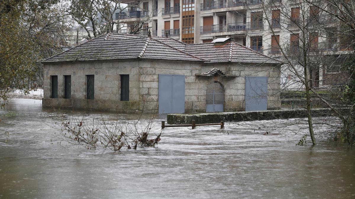 Inundación en el centro de Gondomar.
