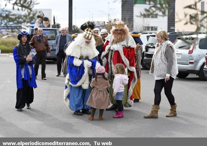 Los Reyes Magos repartieron regalos e ilusiones en Castellón