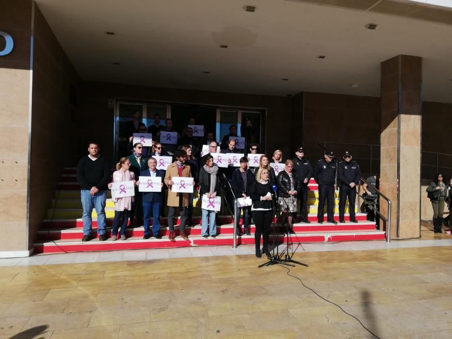 Concentración frente al Ayuntamiento de Fuengirola