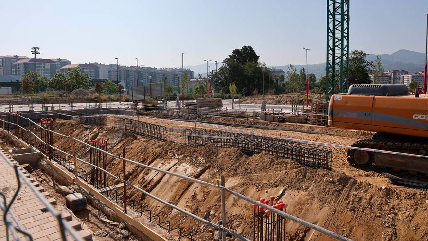Una placa solar en el complejo de energías renovables en la planta de Figueruelas.