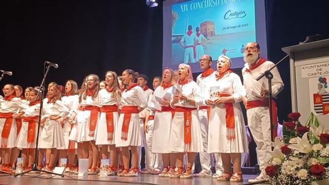 58 joteros y joteras participaron en la jornada, desarrollada en el centro cultural Sarasate. | SERVICIO ESPECIAL