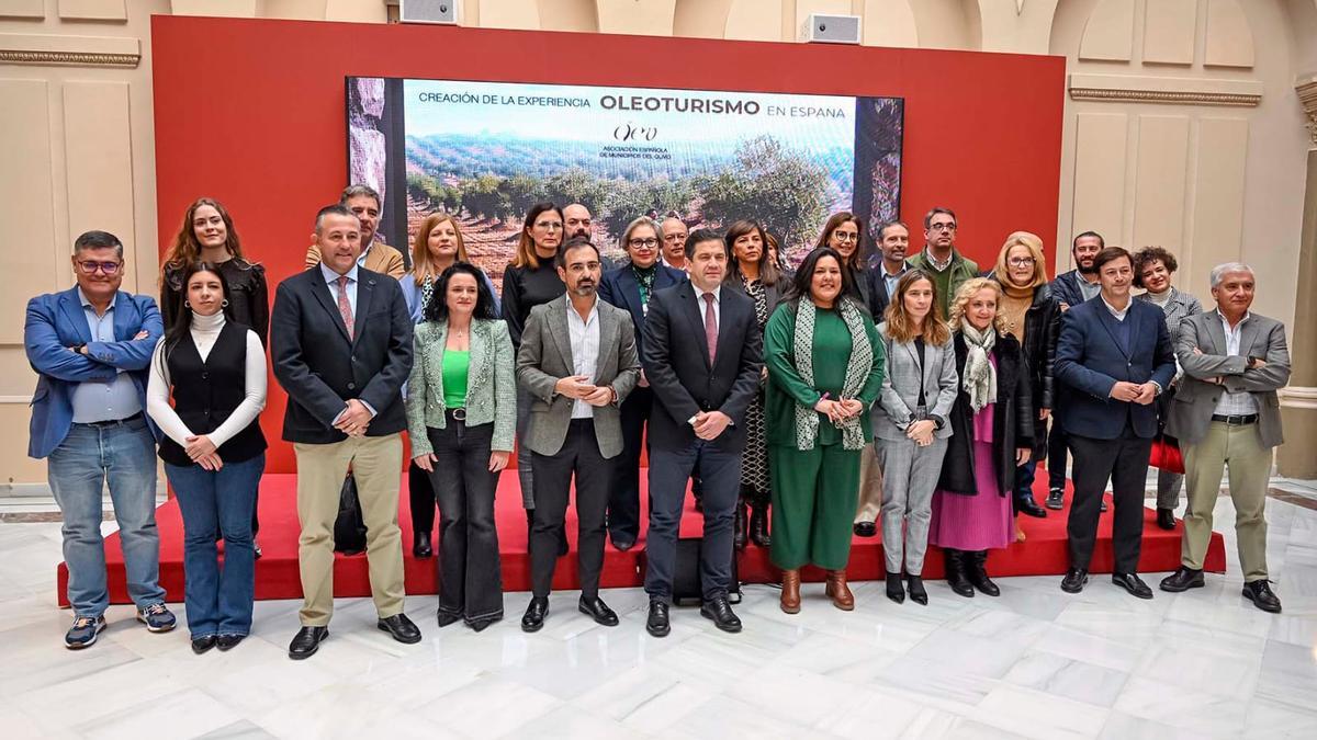 Promotores del proyecto de oleoturismo reunidos en Ciudad Real