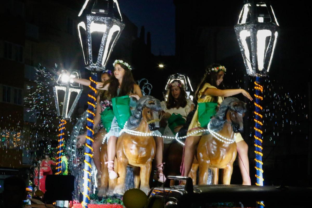 Una carroza en una edición anterior de la Batalla de Flores de Vilagarcía.