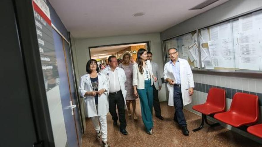 El Hospital Vega Baja trabaja por la noche con un enfermero por cada 30 pacientes de Medicina Interna