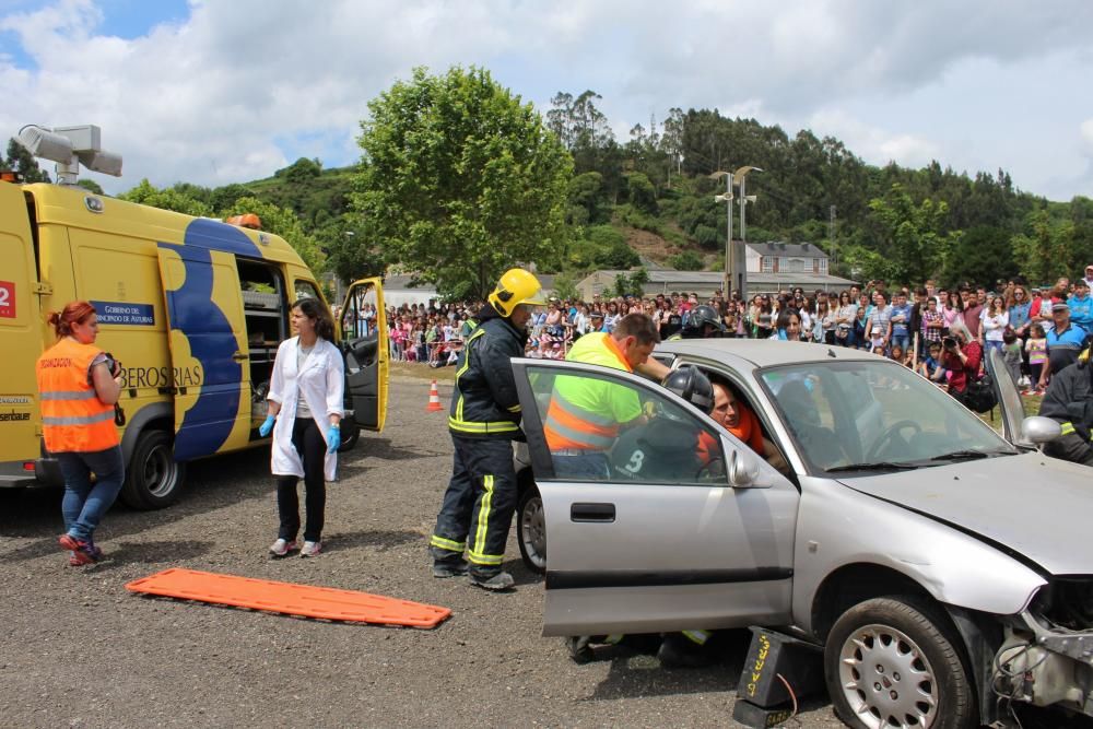 Simulacro de accidente en Vegadeo