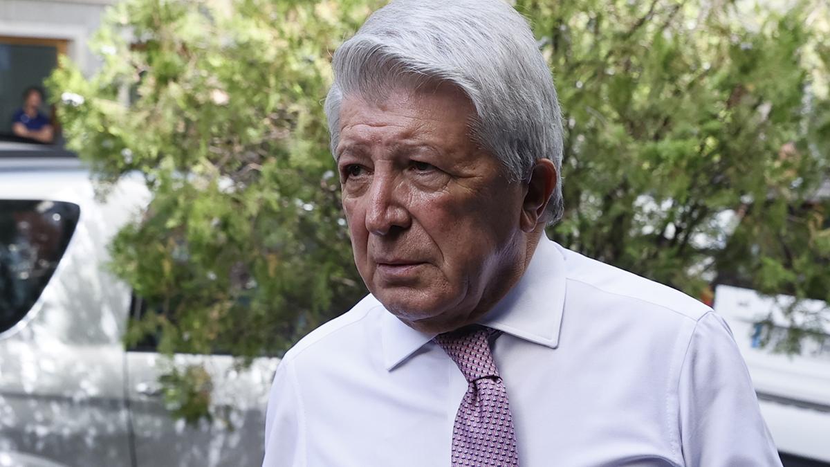 Enrique Cerezo confirma el concierto de Oasis y deja un recado al Real Madrid