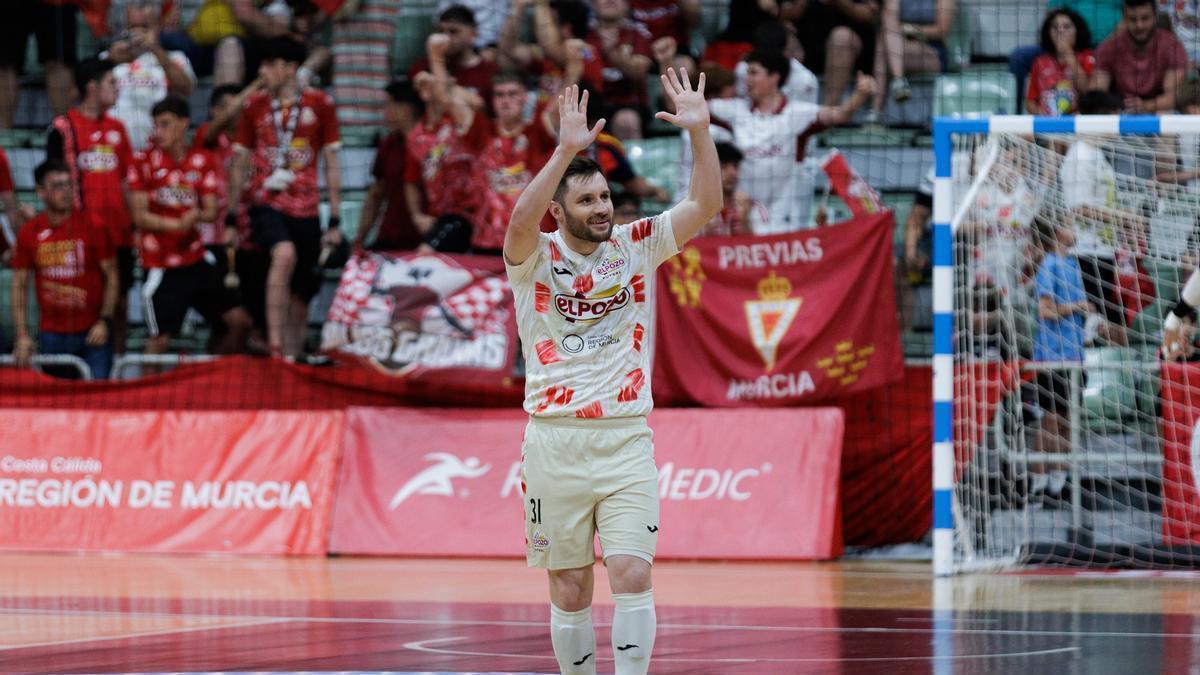 Gadeia, de ElPozo Murcia, celebra su gol durante el duelo ante el Palma el pasado curso.