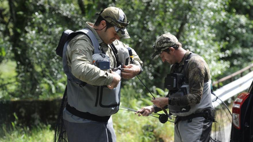 El Río Umia acoge en A Estrada la séptima edición del Open de Pesca a mosca | BERNABÉ/JAVIER LALÍN